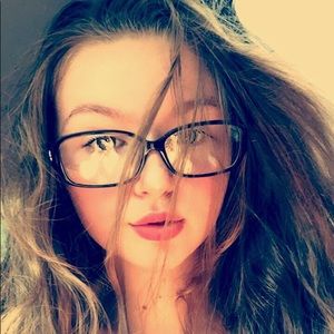 Meet your Posher, Maddy